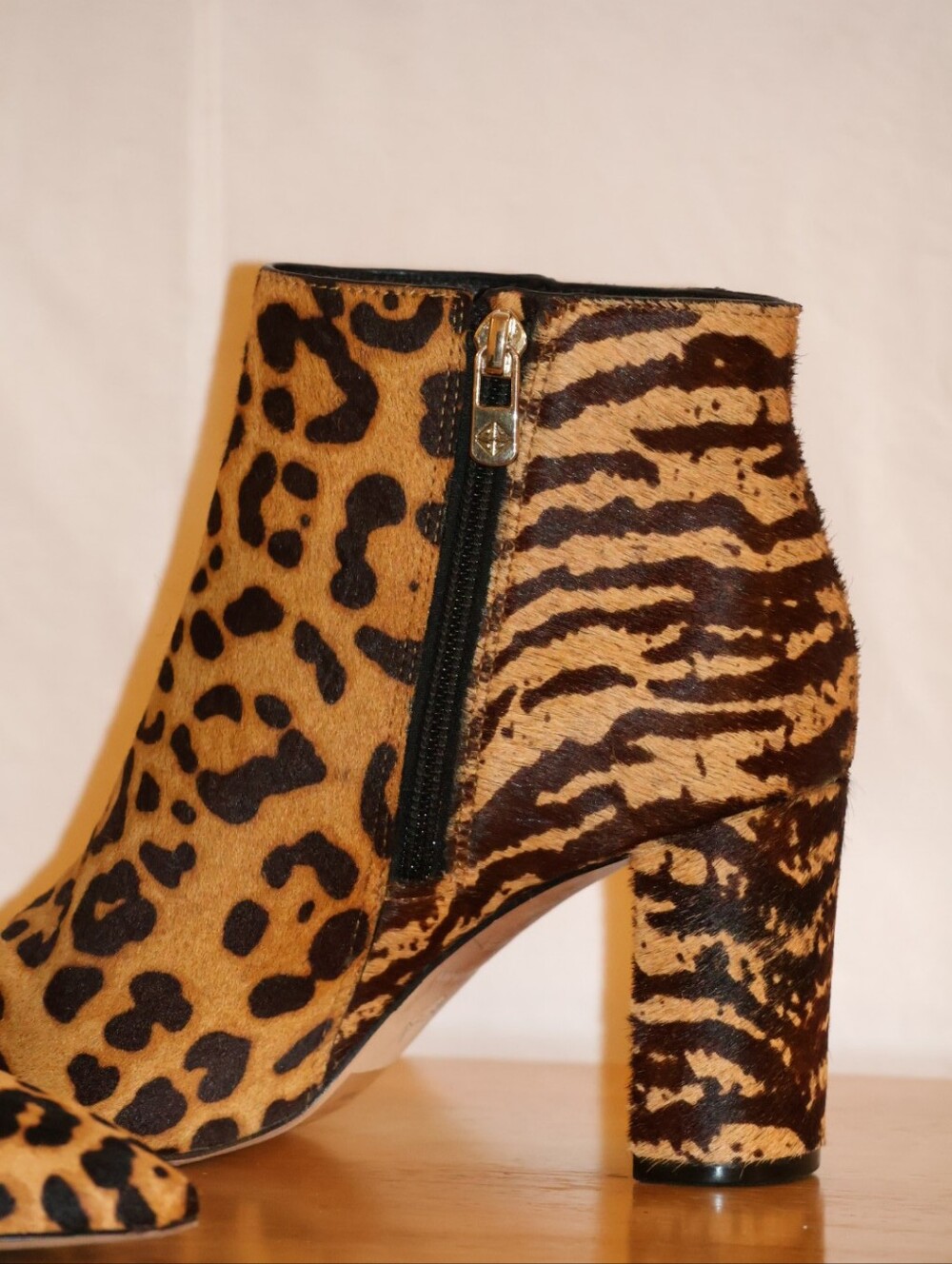 ANTONIO MELANI Shahn Leopard & Tiger Print Calf Hair Ankle Boots. 7M - Picture 13 of 16